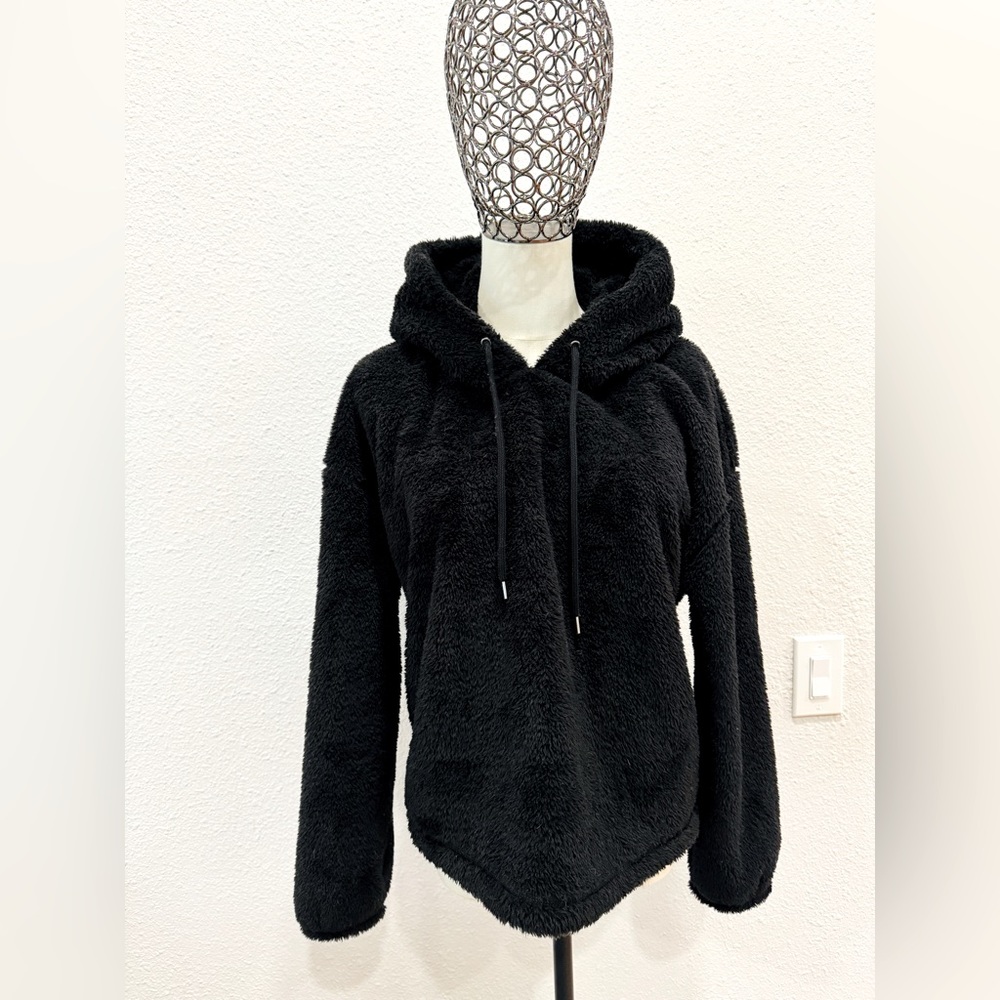 Women’s Medium Large James Perse Y/osemite Black Fuzzy Fleece Hooded Pullover